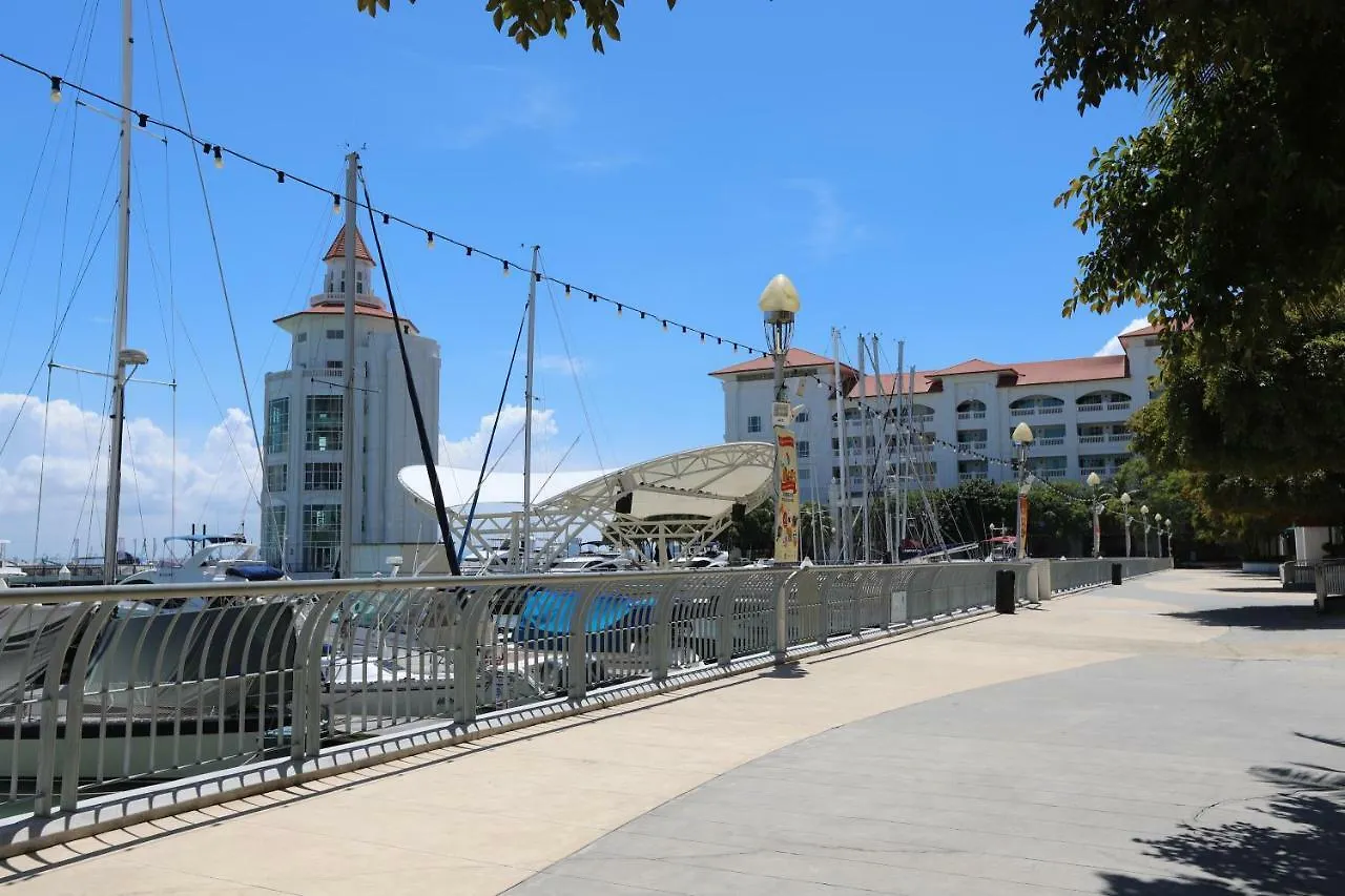 The Straits Quay Marina By Messina Clive Apartment George Town Homestay