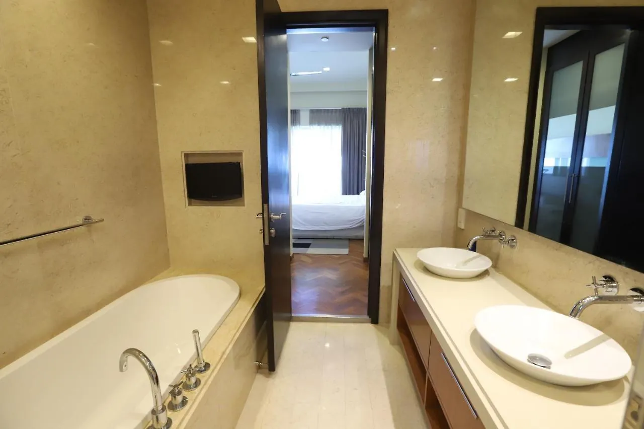 The Straits Quay Marina By Messina Clive Apartment George Town Homestay